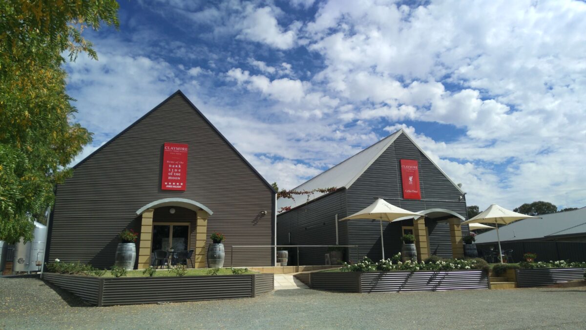 Claymore YNWA The Boot Room Shiraz 2021 (6 Bottles) Clare Valley - Image 3